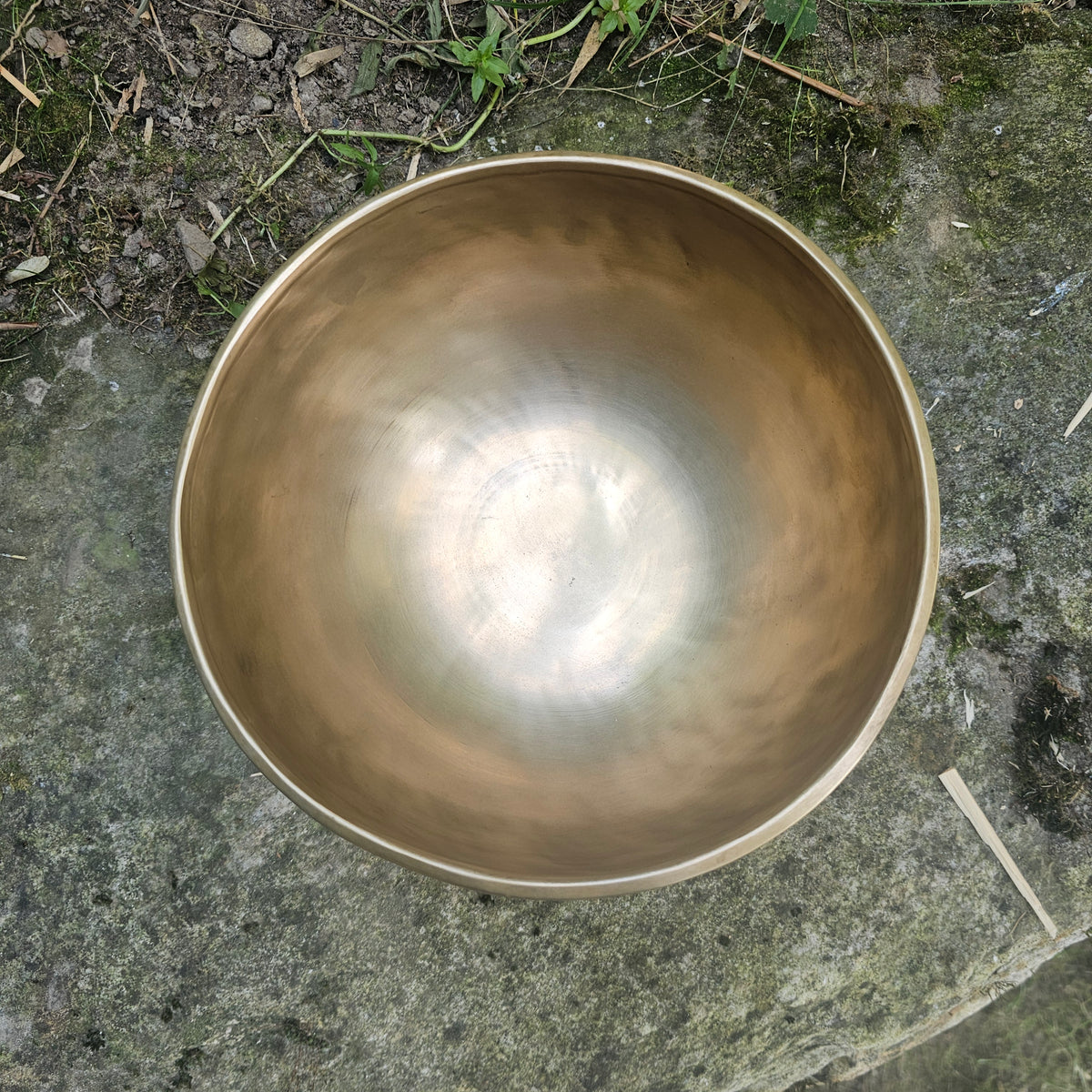 Singing bowl ø 21cm | Tone: ~ F in 432 Hz | Heart Chakra