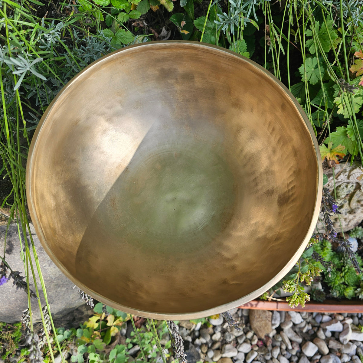 Singing bowl ø 25 cm | Tone: ~ D 440 | Sacral chakra