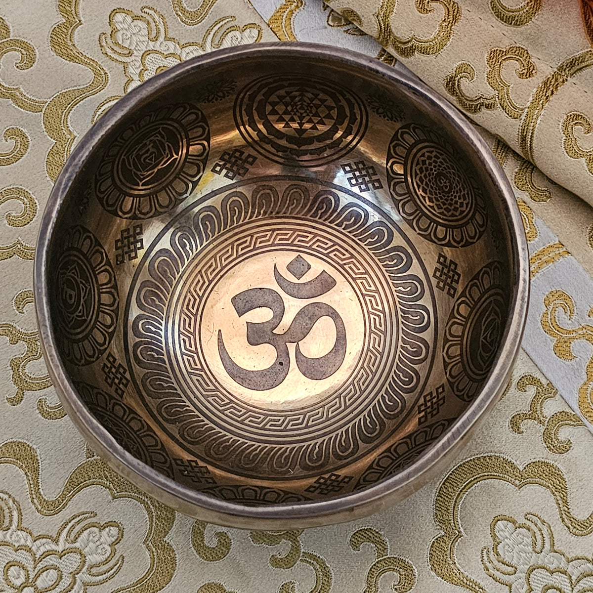 Tibetische Klangschale - Om ø 12 cm | Solar Plexus