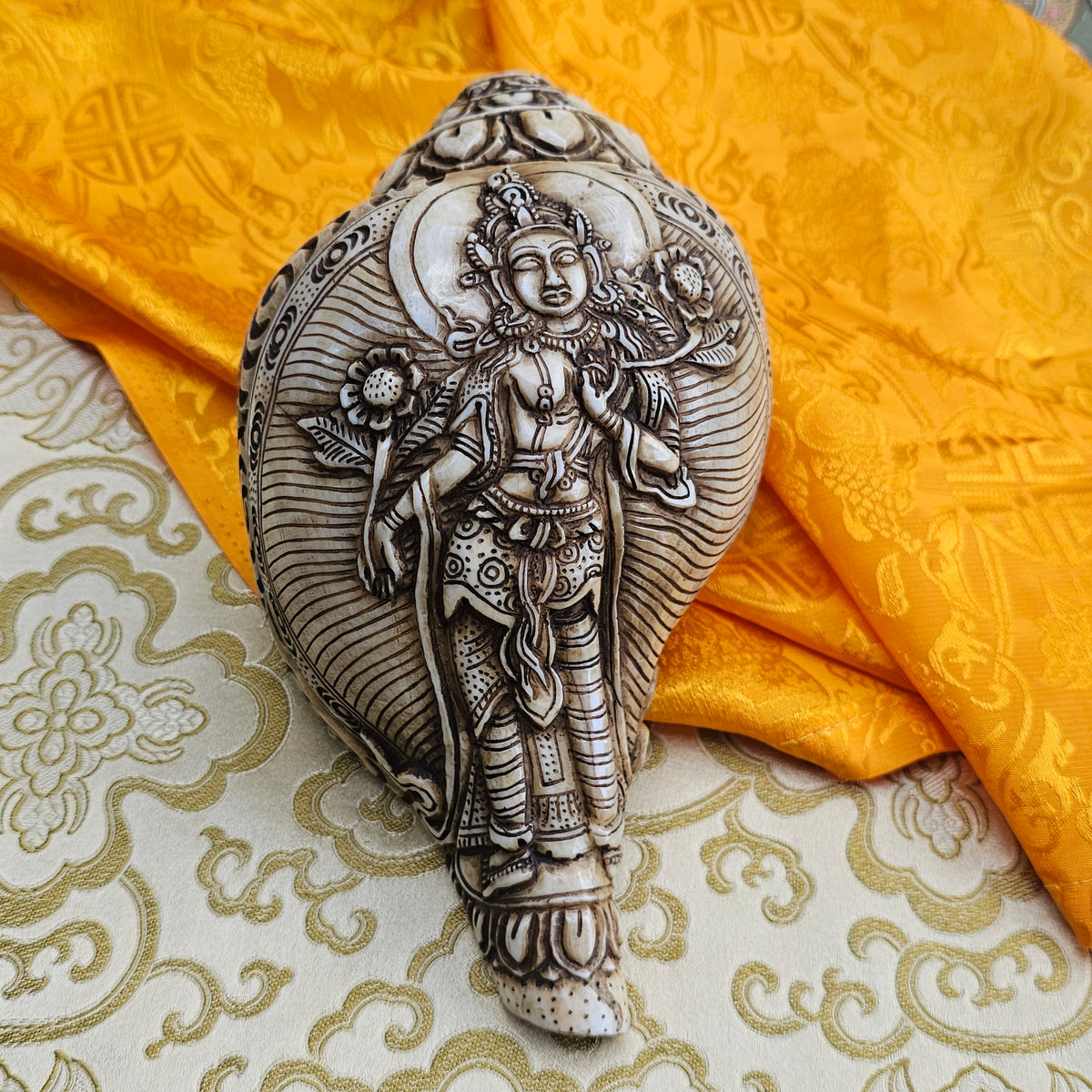 Muschelhorn Padmapāṇi Lokeśvara