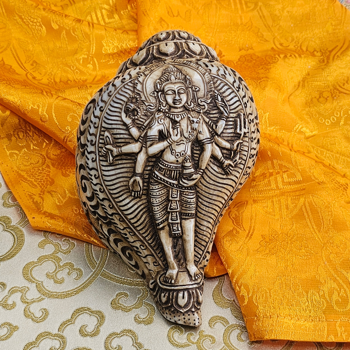Muschelhorn Amoghapāśa Lokeśvara