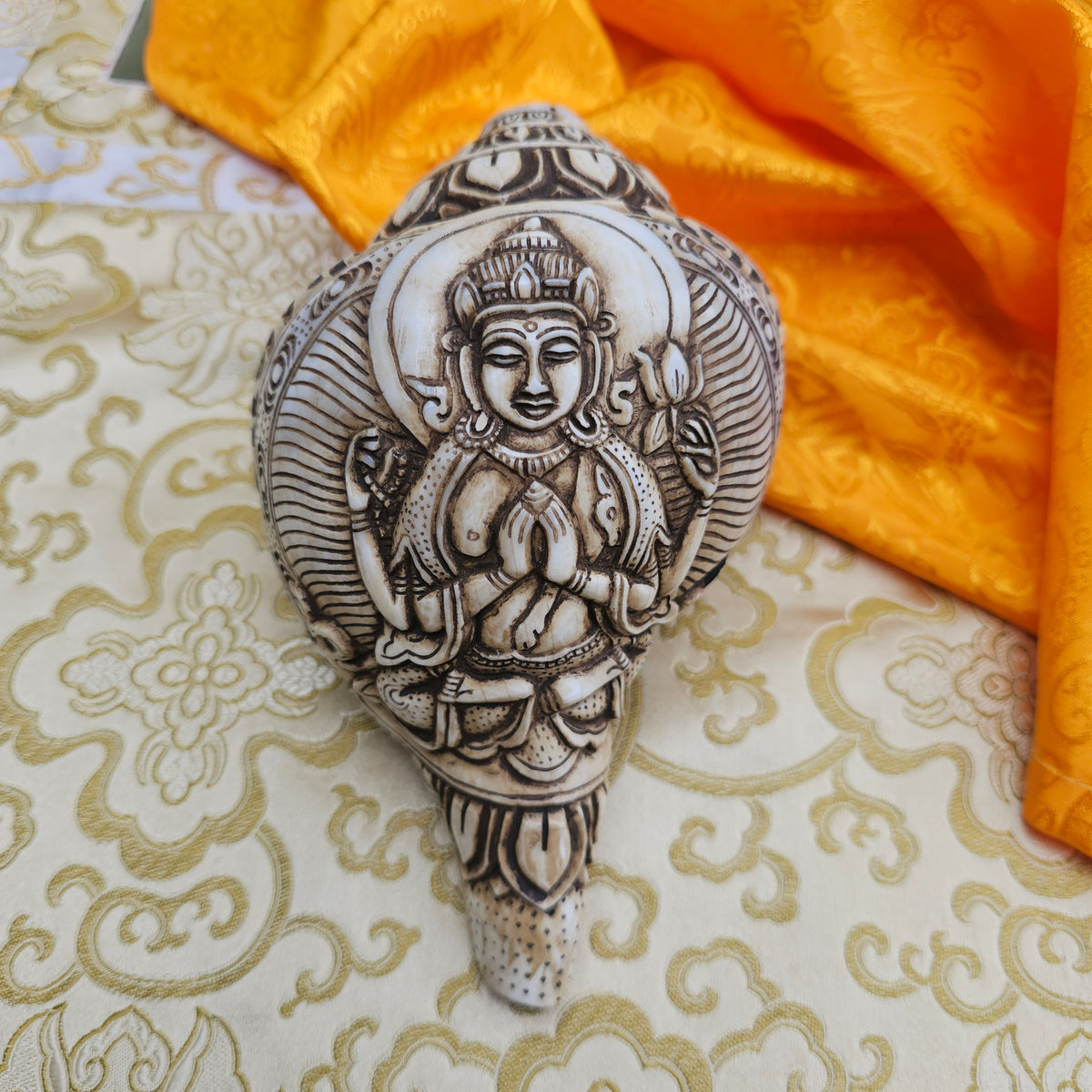 Muschelhorn Avalokiteśvara