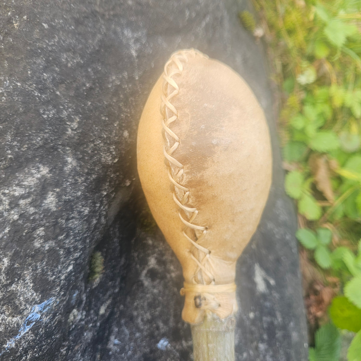 Schamanenrassel Elch