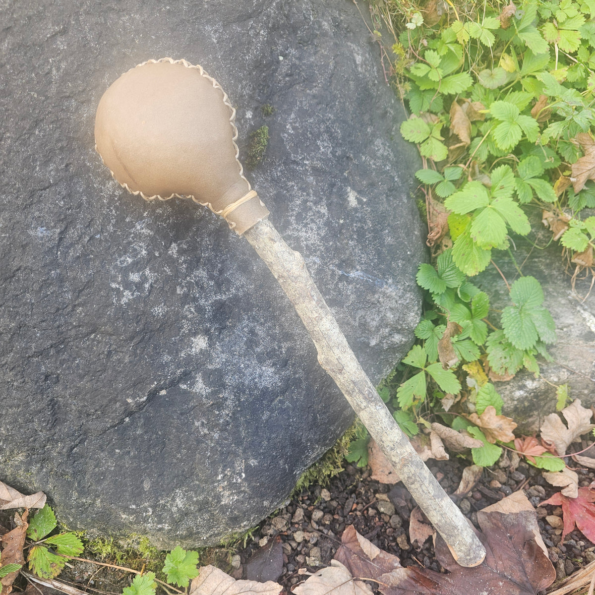 Schamanenrassel Elch