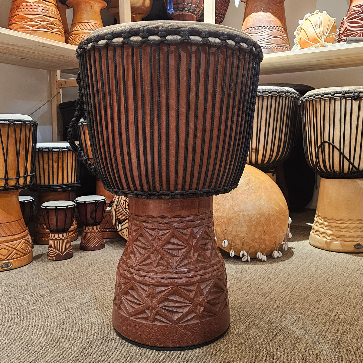 Djembé Pro aus Guinea Ø 36 cm, H 63 cm
