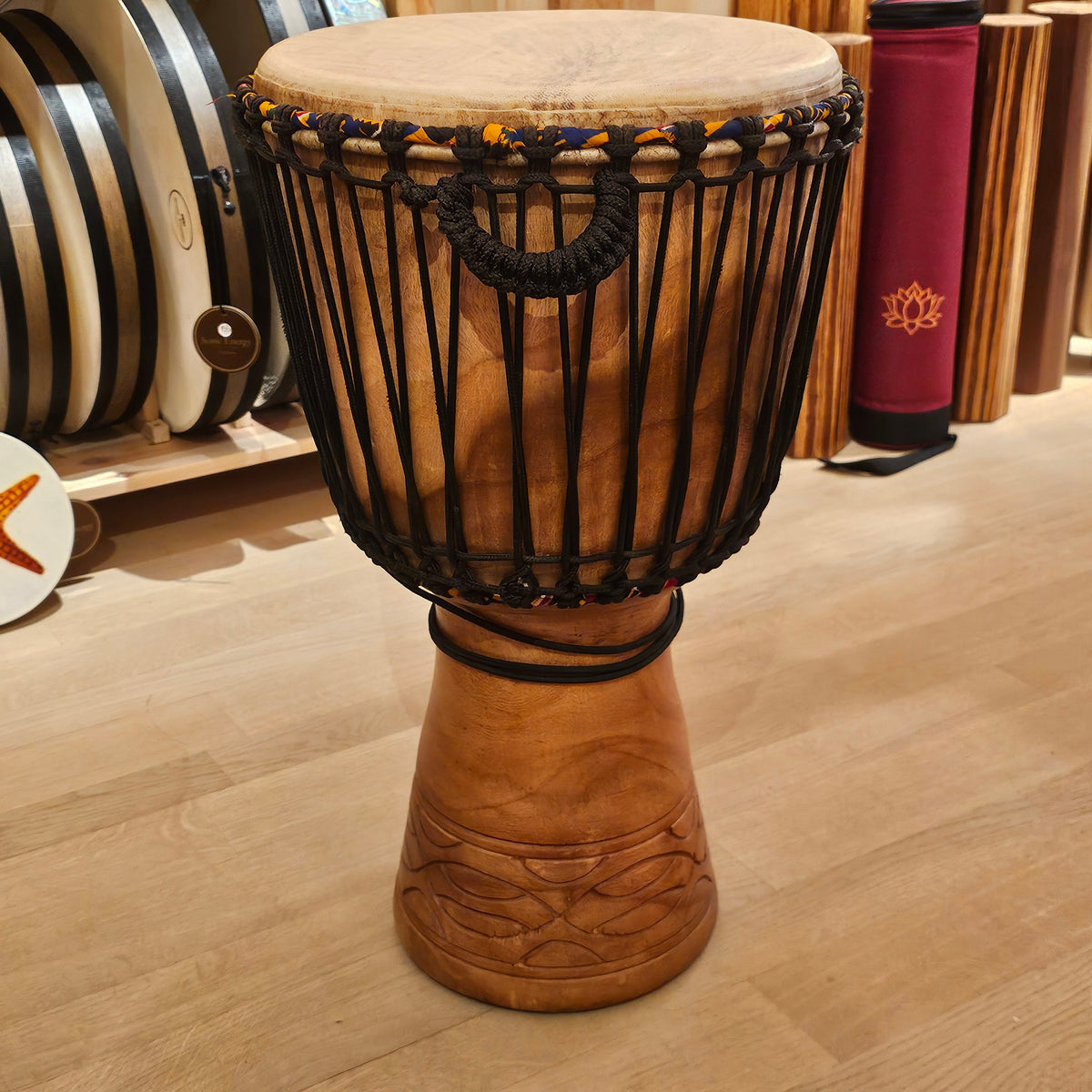 Djembé aus Ghana Ø 34 cm, H 63 cm