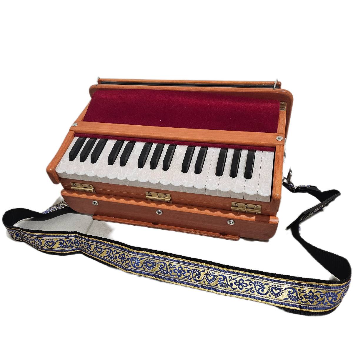 Tirupati Harinam teakfarben