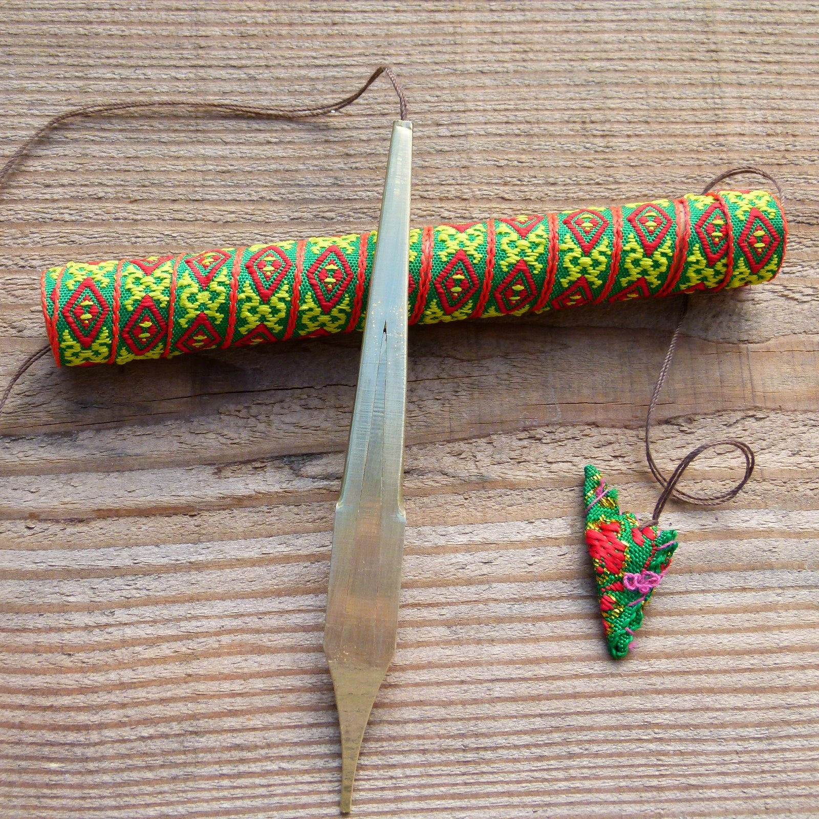 Bass Dan Moi | Didgeridoo & Maultrommeln | Dunum.ch