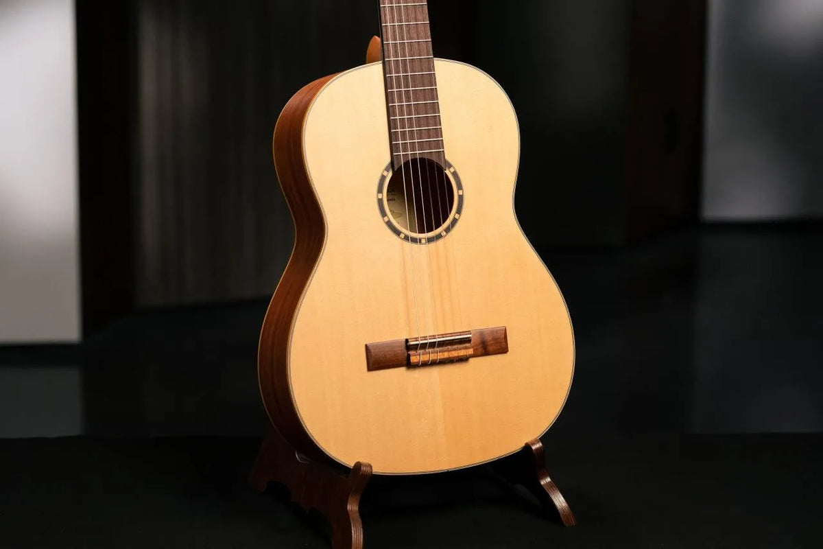 Guitare classique ORTEGA Family Series 1/4 | 1/2 | 3/4 | 7/8 | 4/4 à 6 cordes - Acajou naturel + housse