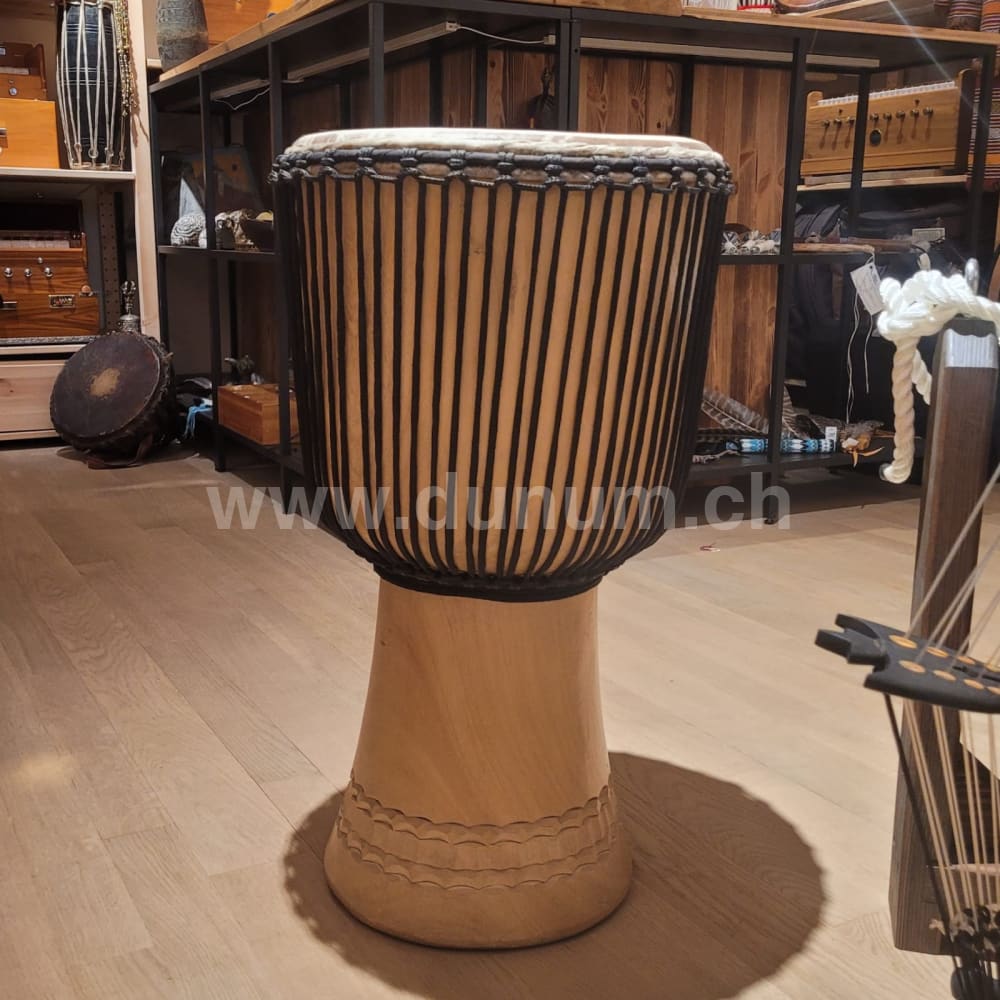 Djembé aus Guinea Ø 33 cm H 64 cm