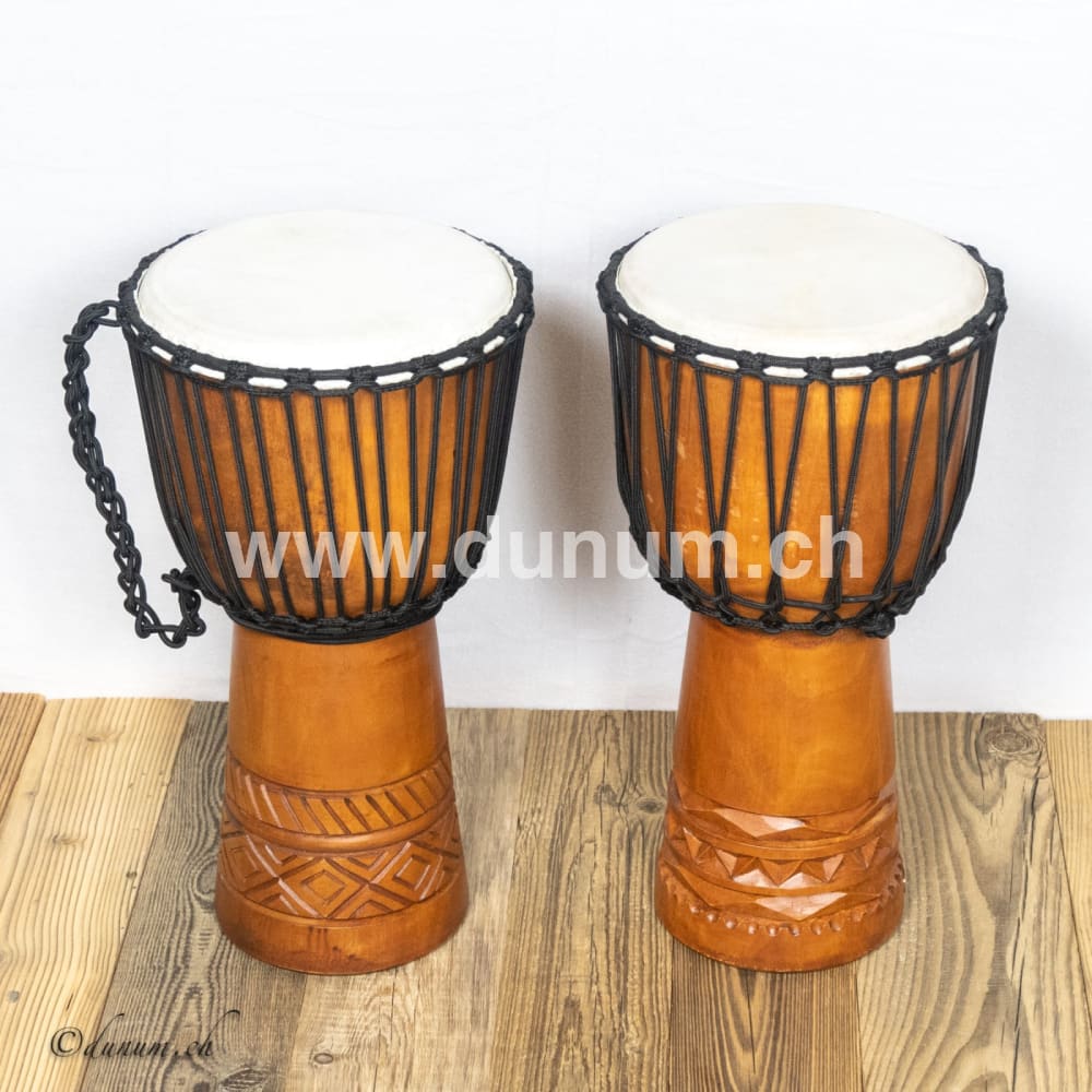 Djembé Ø 26 cm, H 50 cm | Musikinstrumente für Gross & Klein | Musikinstrumente für Schulen | Dunum.ch