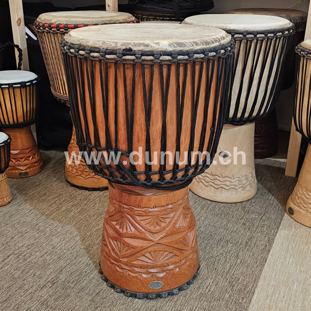 Djembé Pro aus Guinea Ø 39 cm H 66 cm