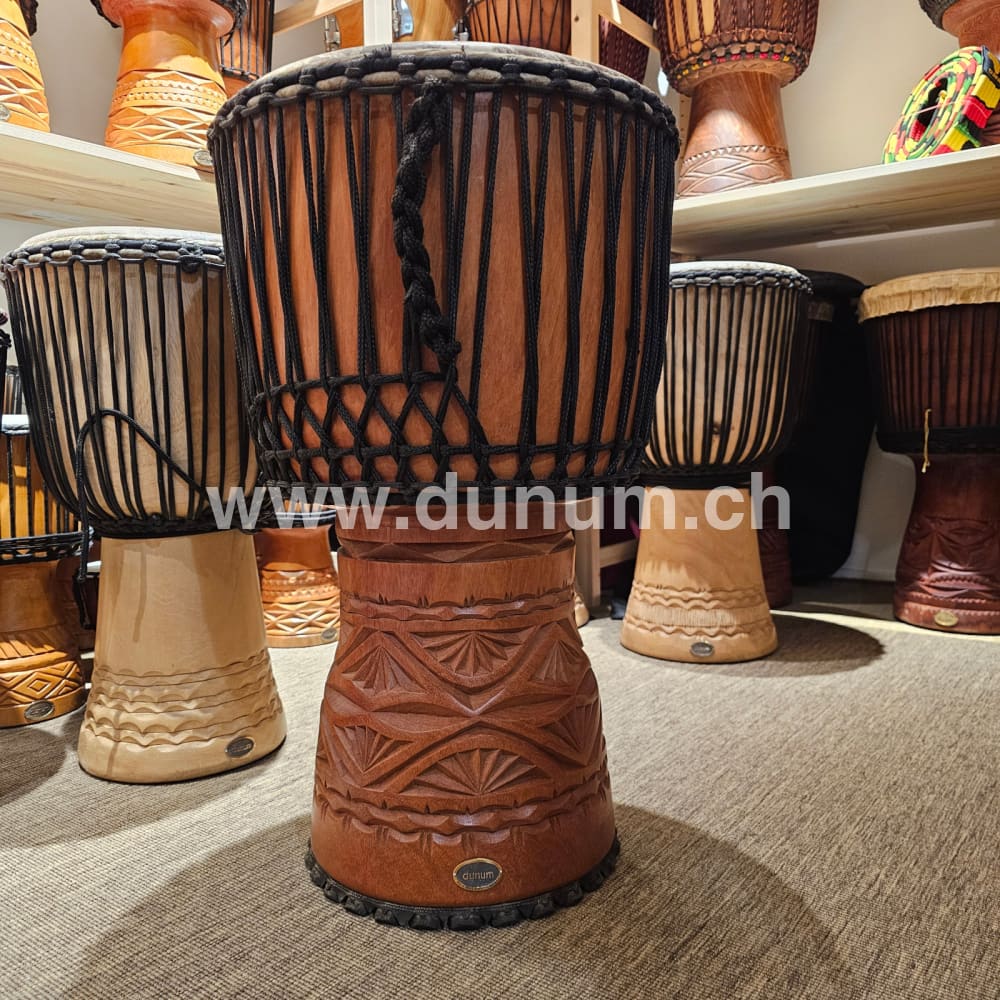 Djembé Pro aus Guinea Ø 39 cm H 66 cm