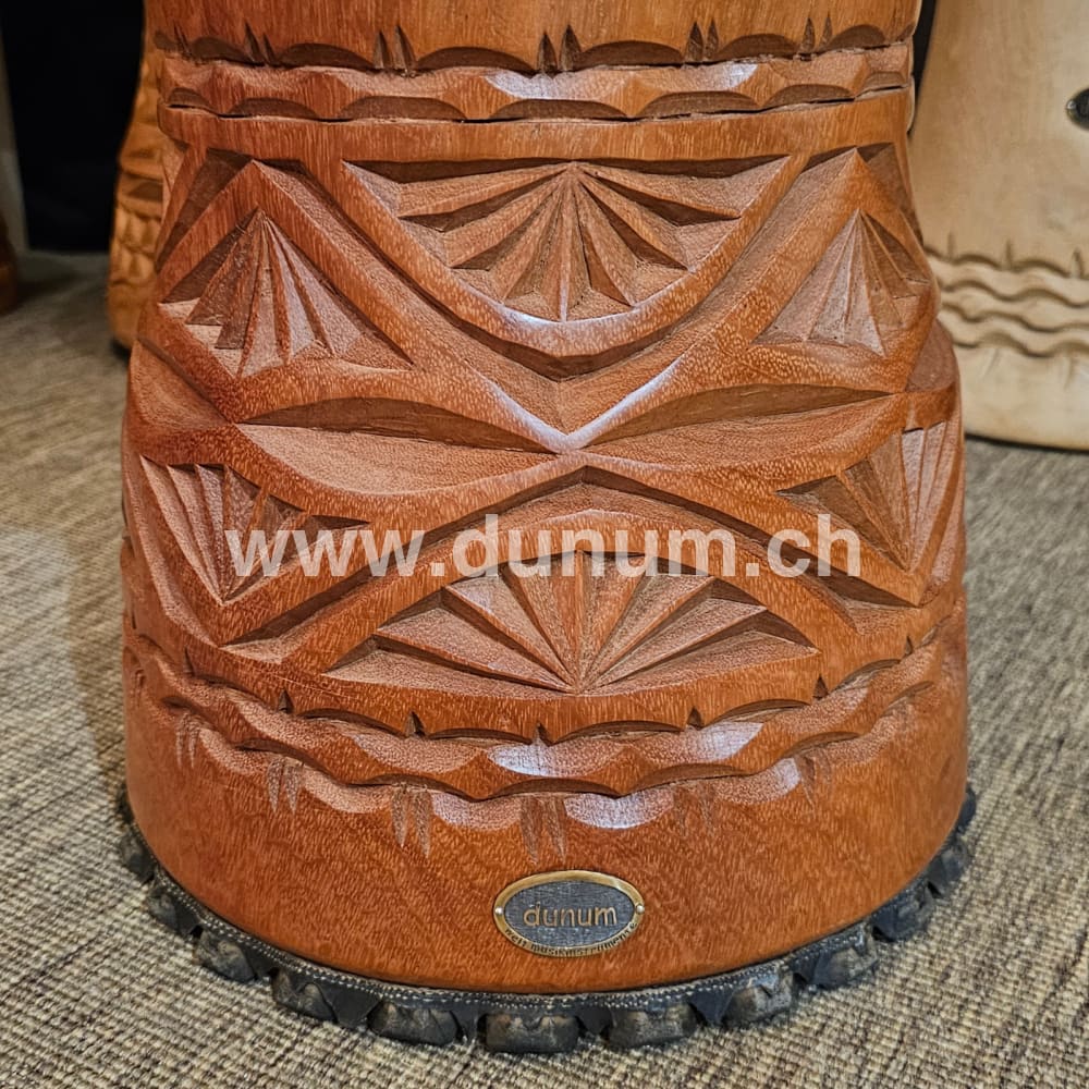 Djembé Pro aus Guinea Ø 39 cm H 66 cm