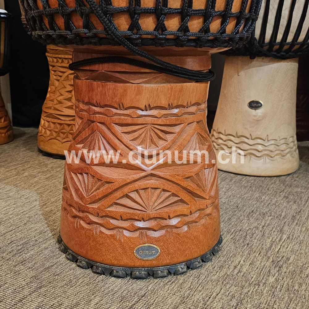 Djembé Pro aus Guinea Ø 39 cm H 66 cm