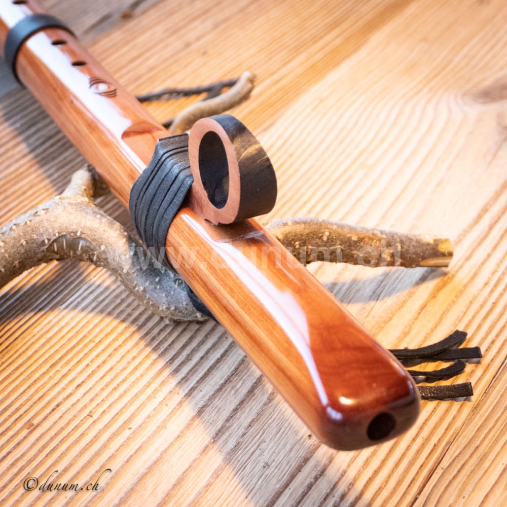 Erdton Flöte F# | Blasinstrumente | Erdton & Chakra Flöten | Dunum.ch