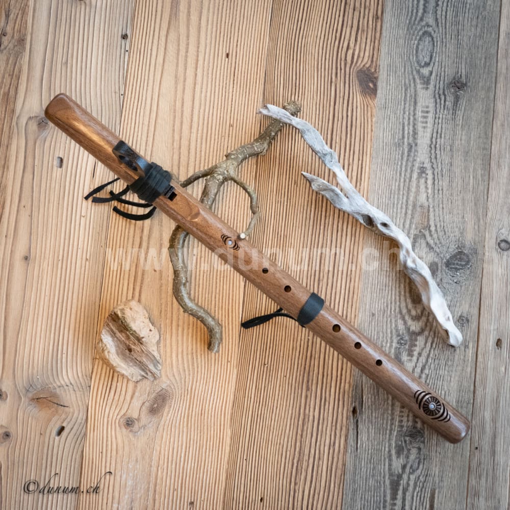 Erdton Flöte F# | Blasinstrumente | Erdton & Chakra Flöten | Dunum.ch