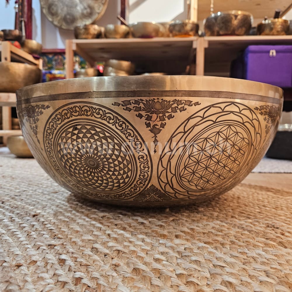 Fussreflexonen-Klangschalen ø 48 cm – B in 440 Hz | Kronenchakra