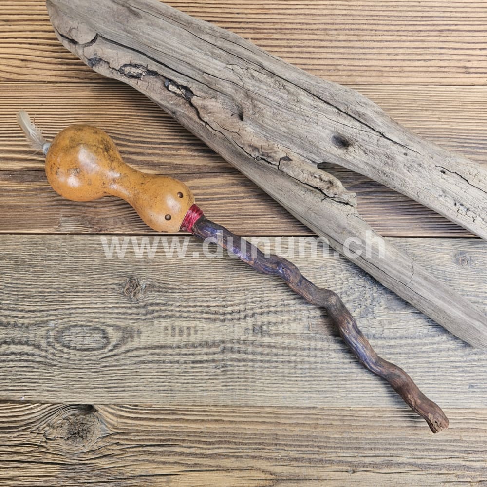 Gourd Rattel | Kalebassenrassel der Lakota