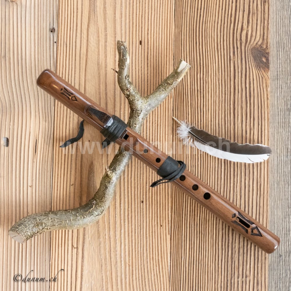 Kestrel F# | Blasinstrumente | Indianische Flöten | Dunum.ch