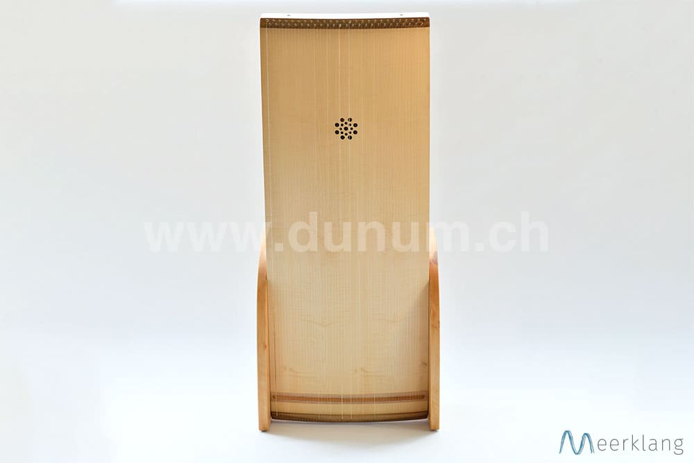 Klangstuhl-Liege | Saiteninstrumente | Monochorde Reverie & Kotamo | Dunum.ch