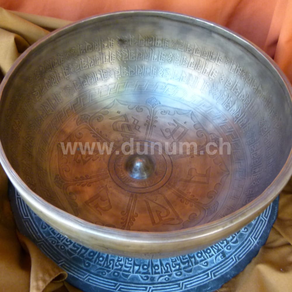 Lingam Klangschale ø 23.5 cm - F# | Klangschalen & Stimmgabeln | Dunum.ch