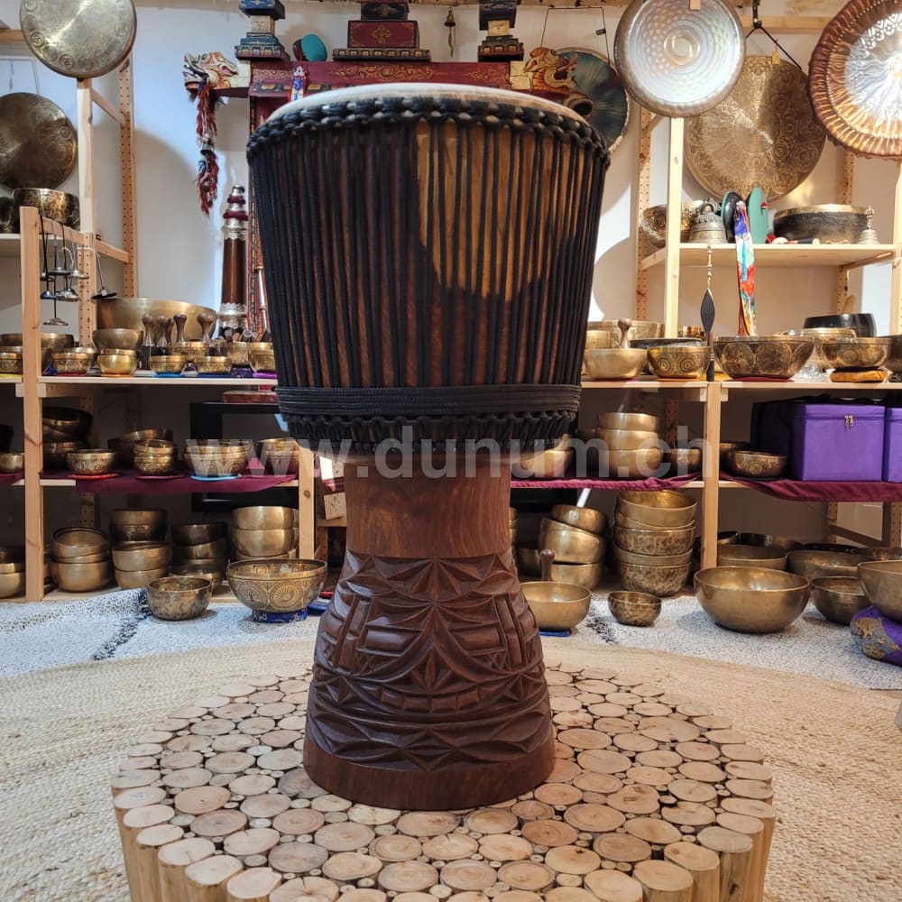 Meisterklasse Djembé aus Burkina Faso Ø 37 cm H 68 cm