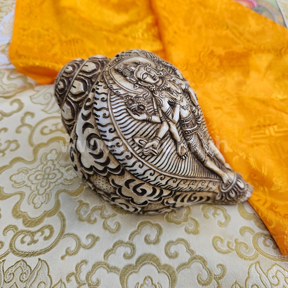 Muschelhorn Amoghapāśa Lokeśvara