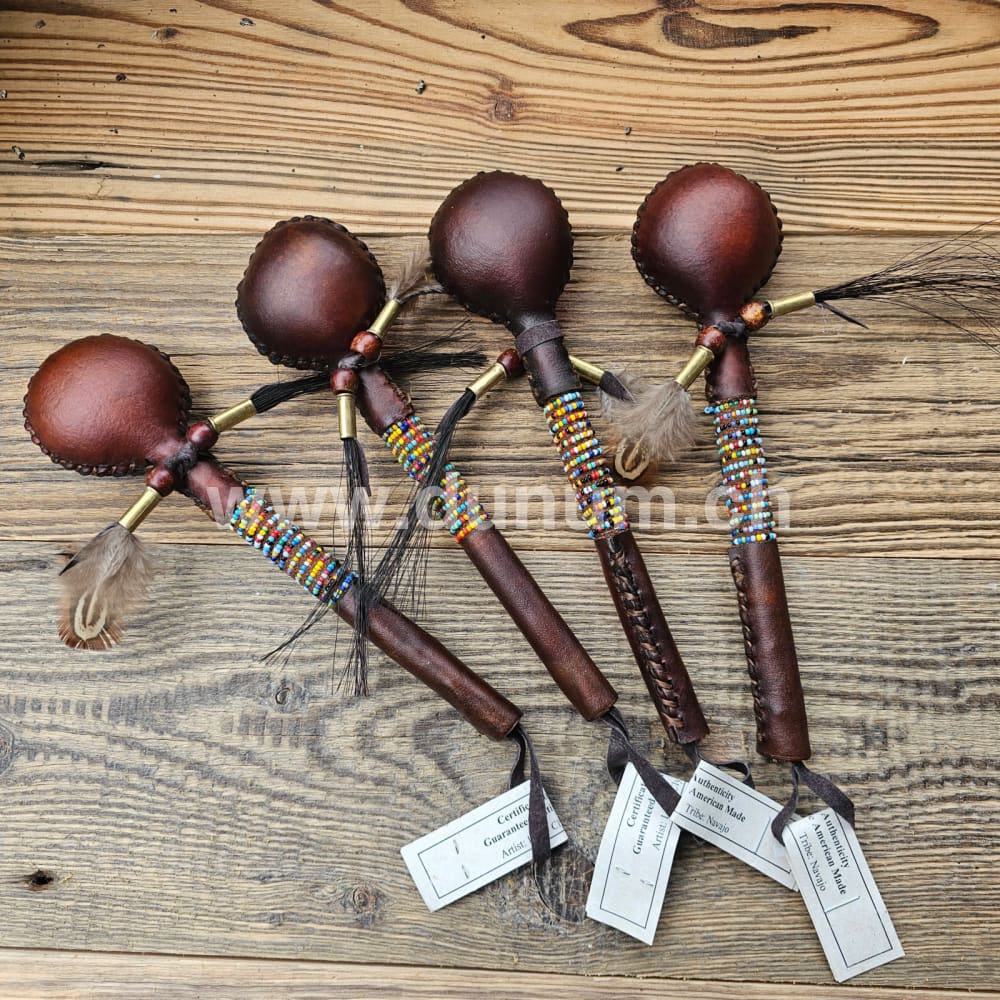 Navajo - Rasseln klein