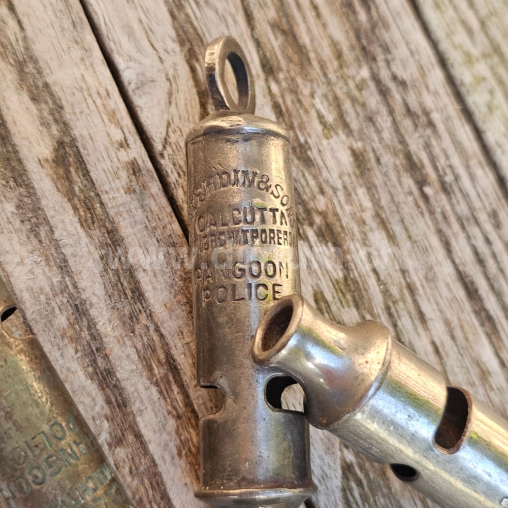 Polizeipfeiffe aus Rangoon