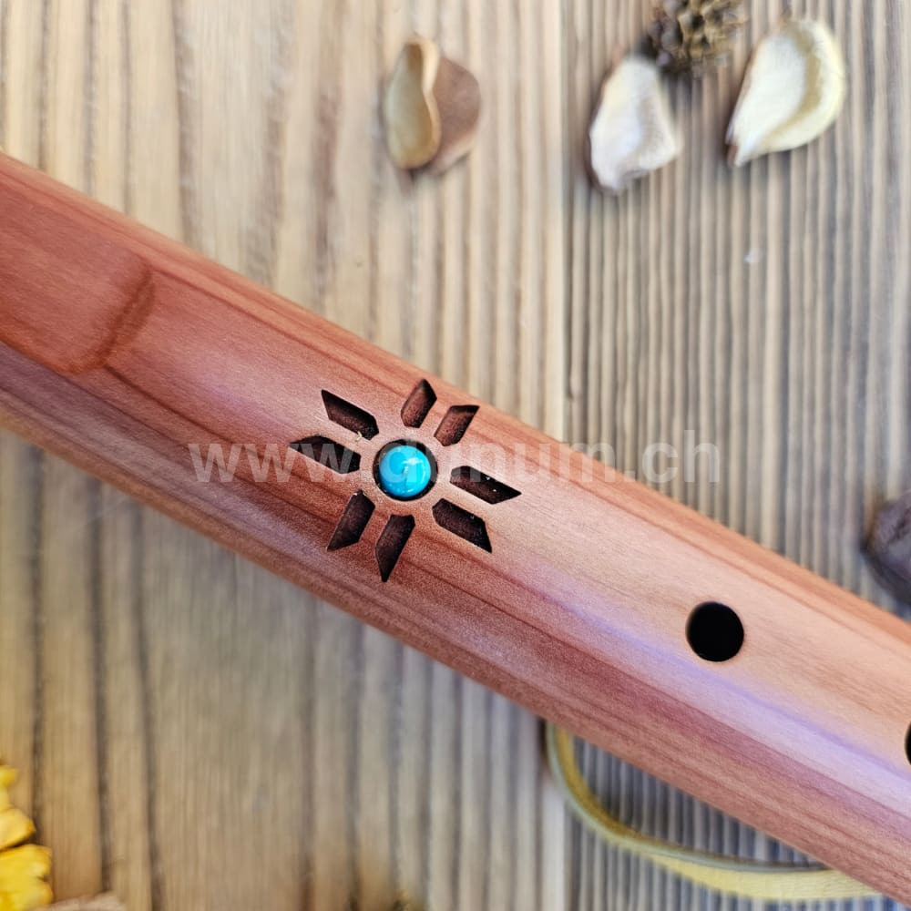 Red Tail Hawk G mit Türkis