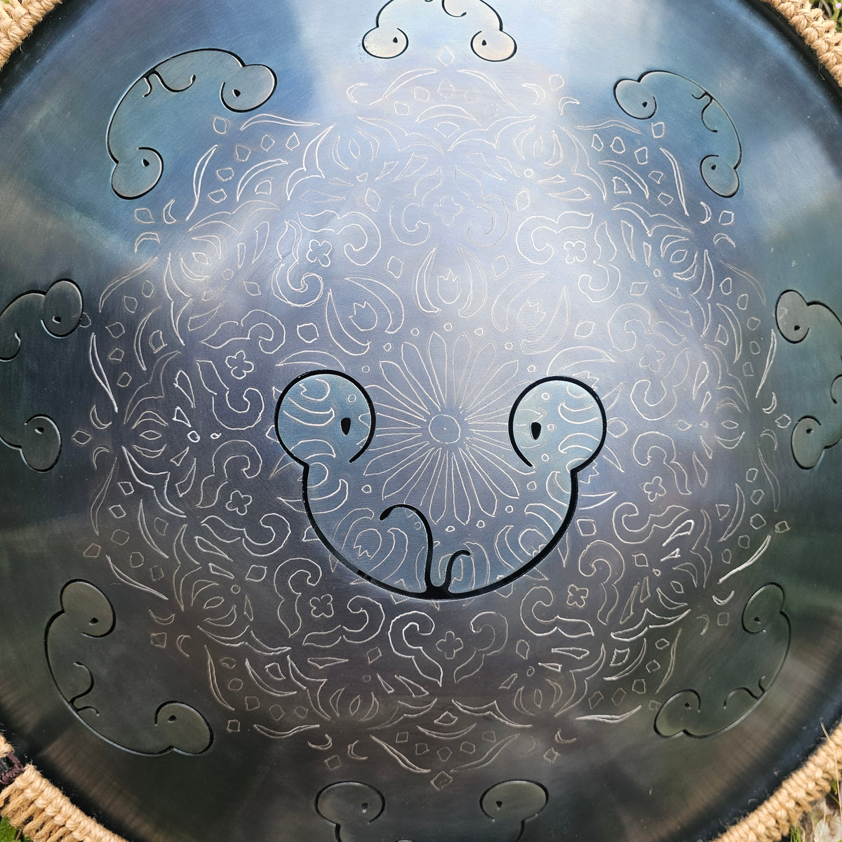 Frog Drum D-Celtic Minor | 432 Hz | Ø 52cm mit Gravur