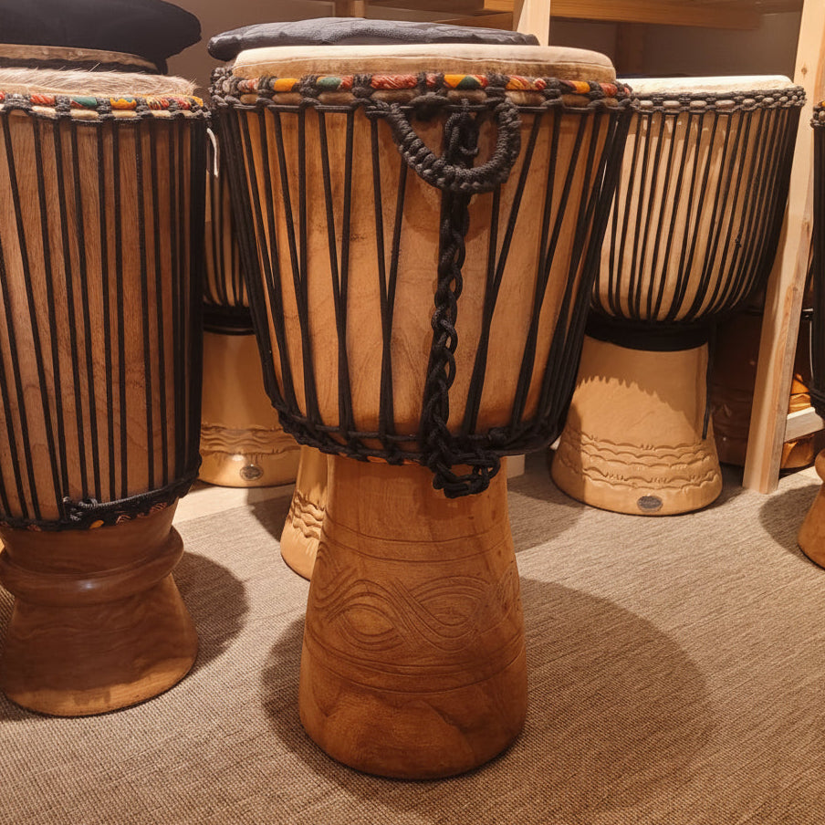 Djembé du Ghana Ø 34 cm, H 64 cm
