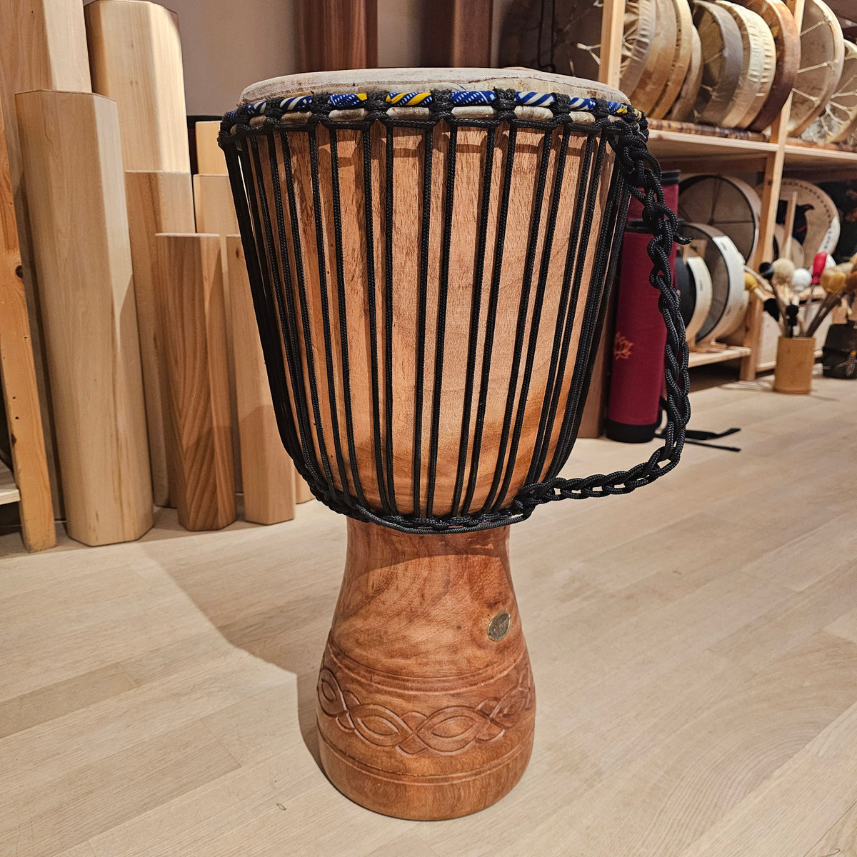 Djembé aus Ghana Ø 34 cm, H 64 cm