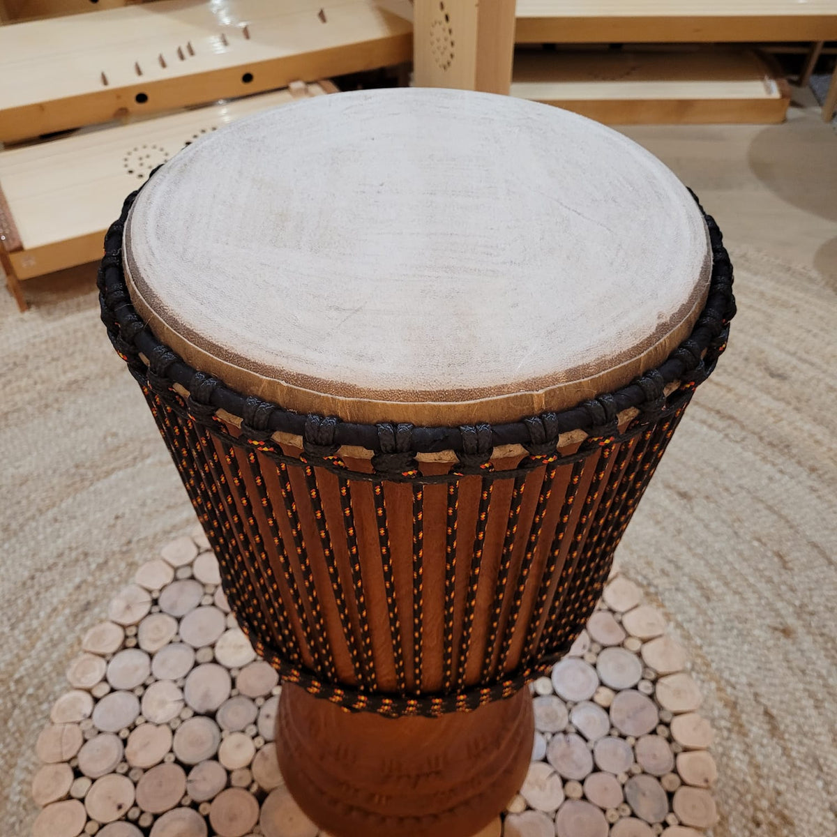 Djembé de maître du Mali  Ø 38 cm, H 64 cm