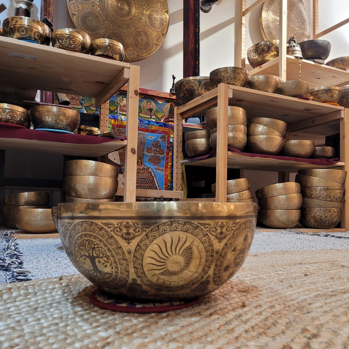 Singing bowl ø 29 cm - Flower of life mandala - G# 432 H