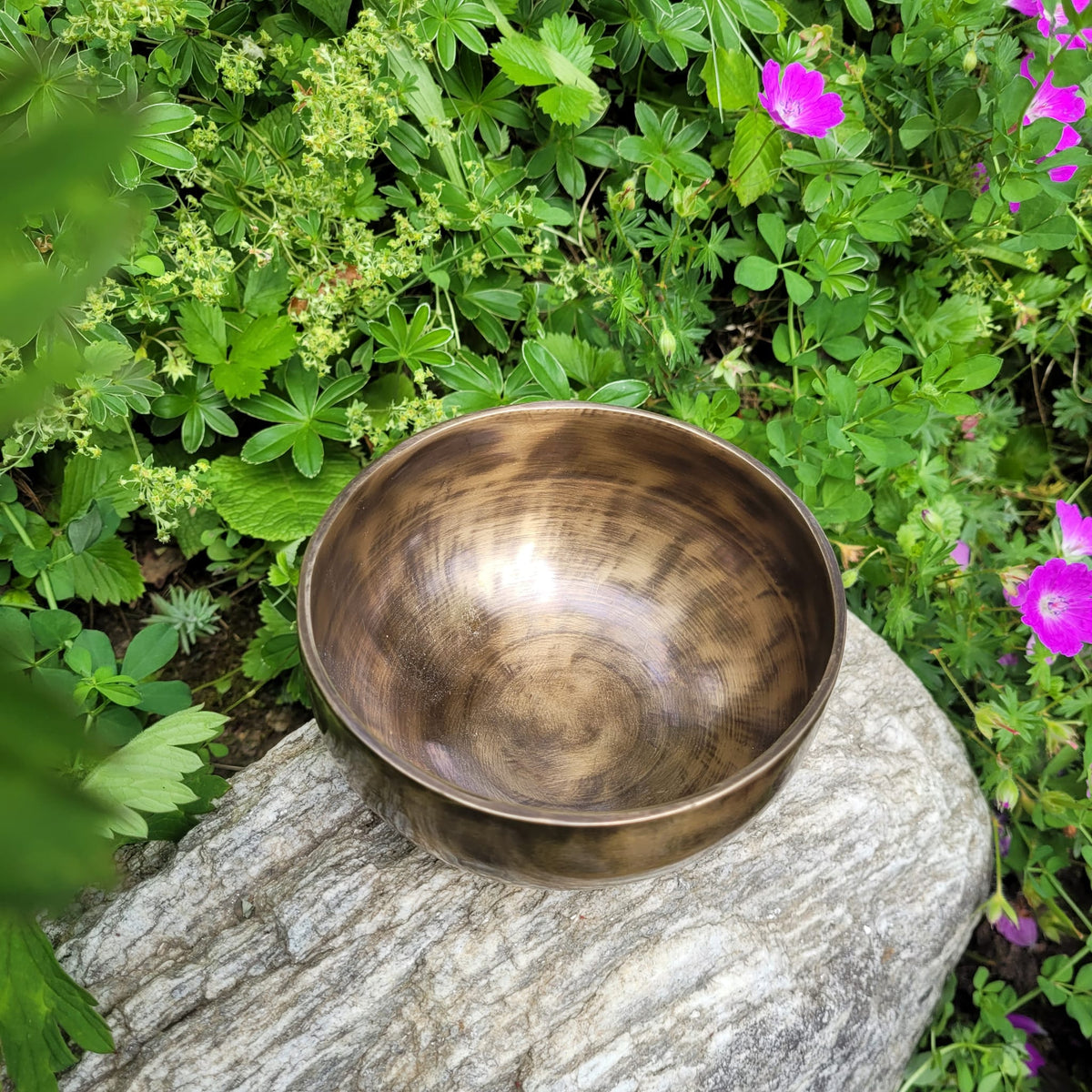 Singing bowl ø 11 cm | Tone: C | Root chakra