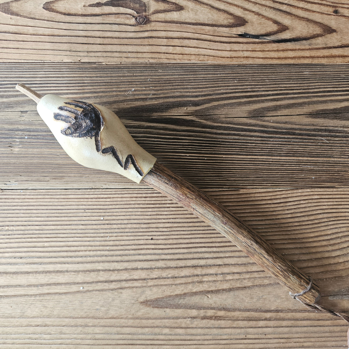 Gourd Rattel | Hochet à calebasse des Lakota