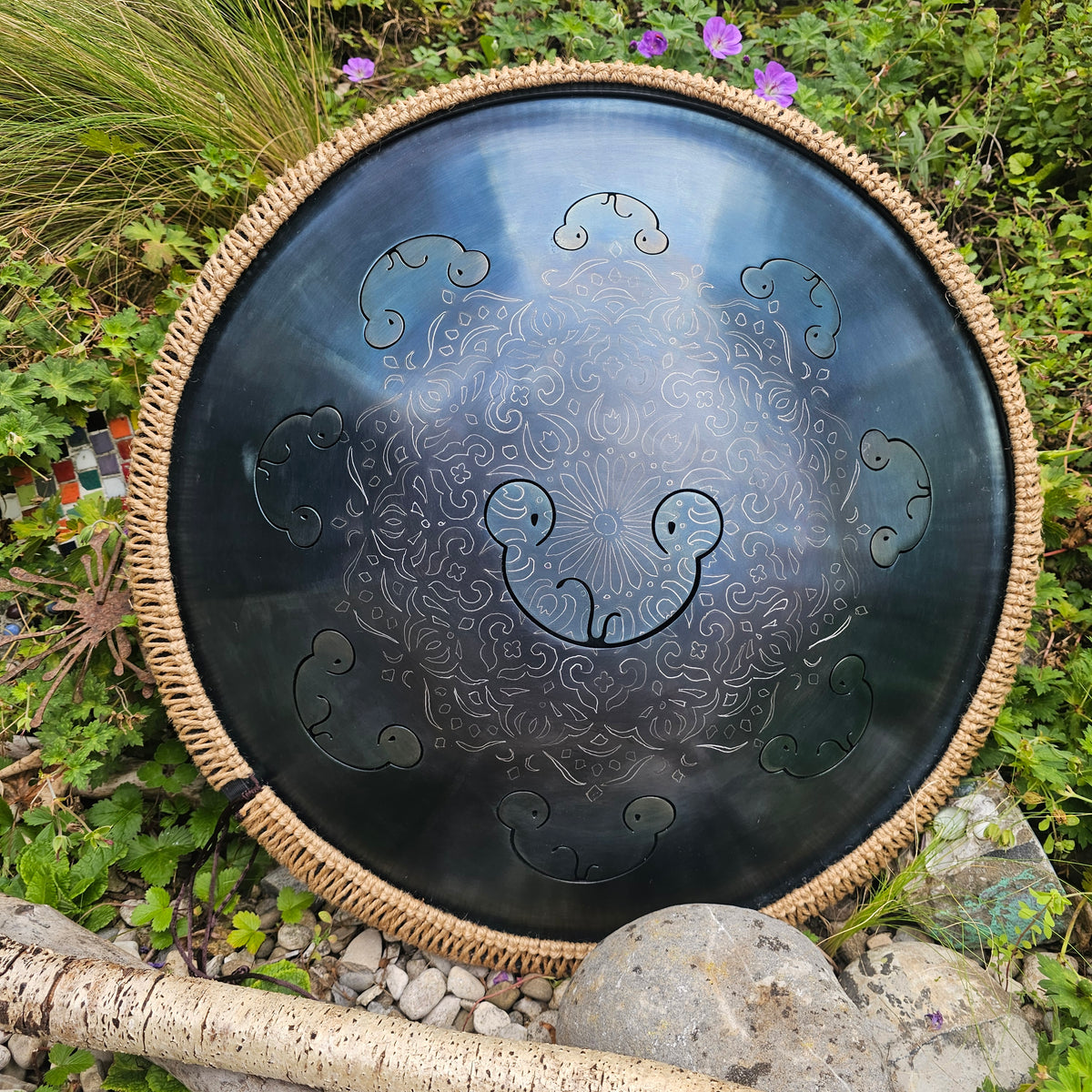 Frog Drum D-Celtic Minor | 432 Hz | Ø 52cm mit Gravur