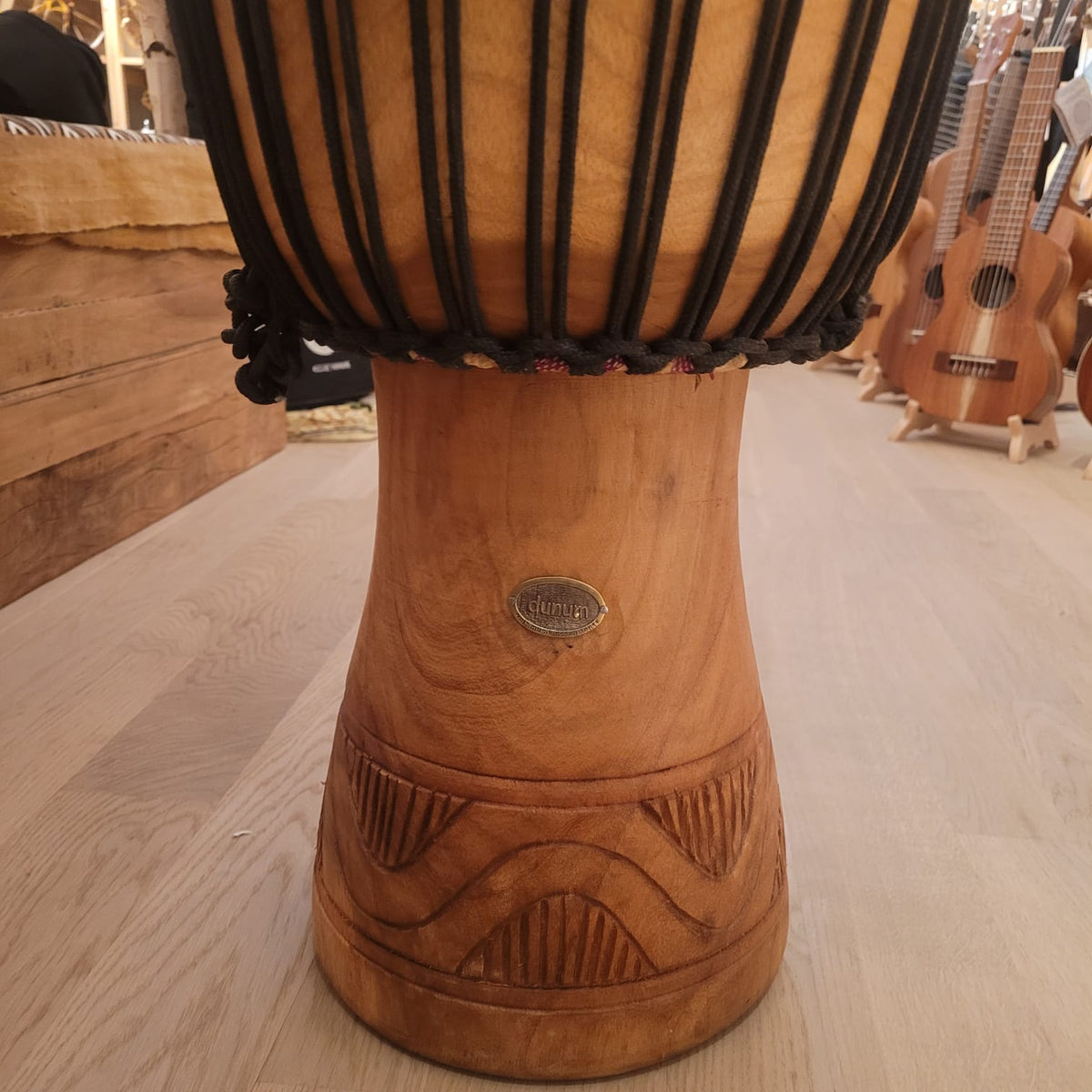 Djembé aus Ghana Ø 37 cm, H 67 cm
