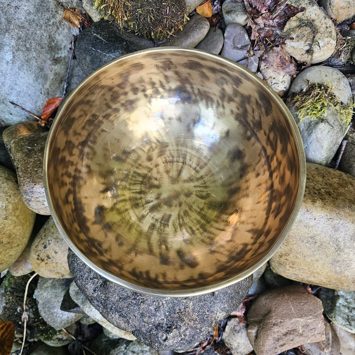 Vollmond Klangschale | ø 19cm | Halschakra