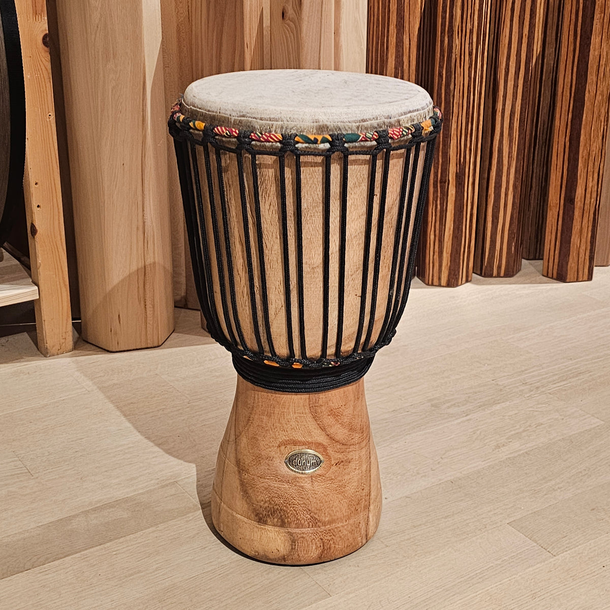 Djembé aus Ghana Ø 25 cm, H 45 cm