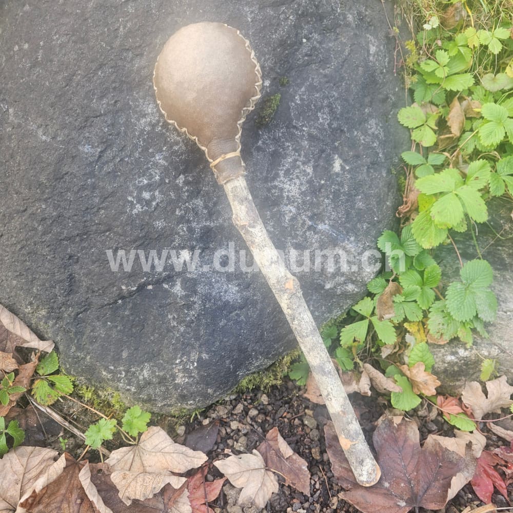 Schamanenrassel Elch