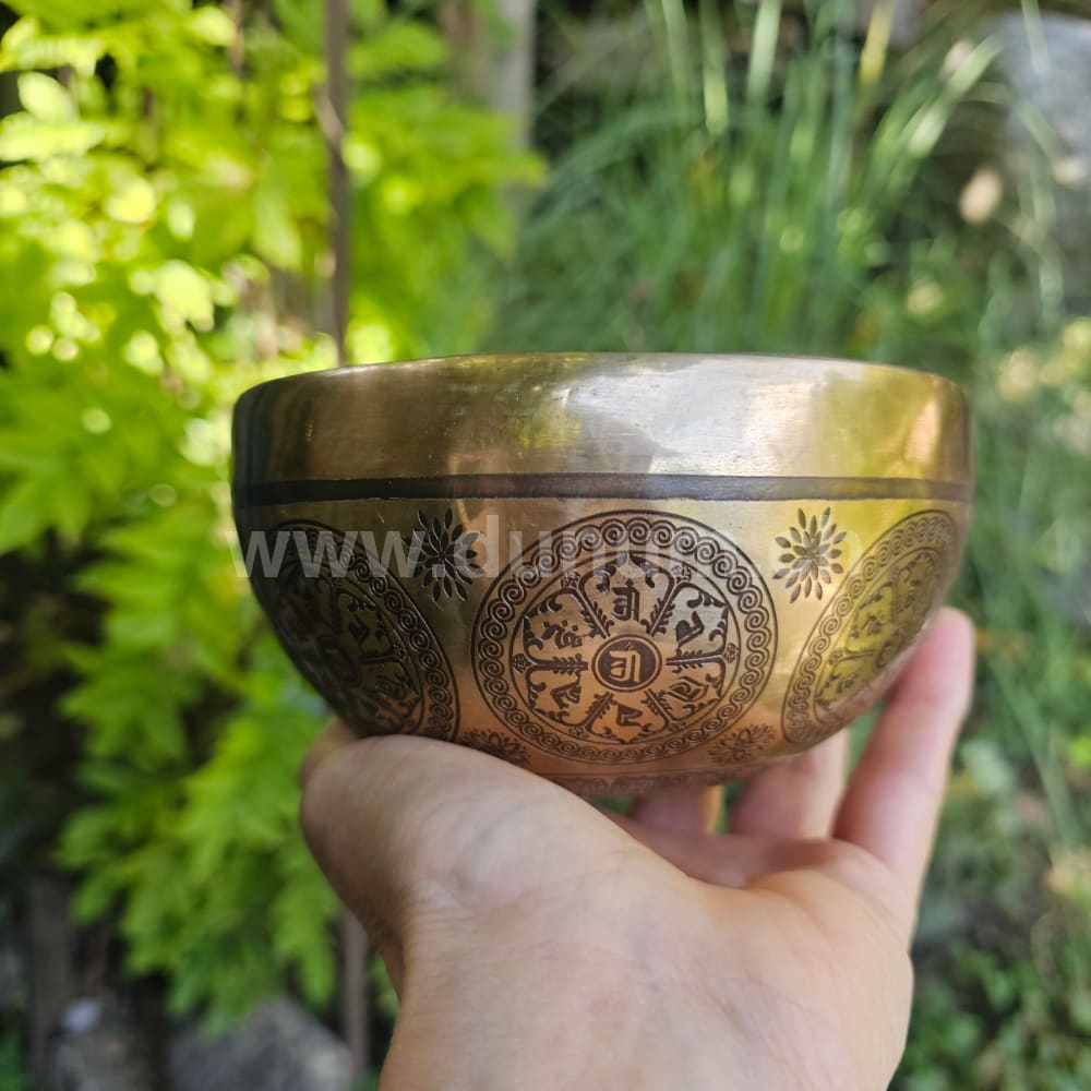 Tibetische Klangschale - Mantra ø 14 cm | F | Herz Chakra