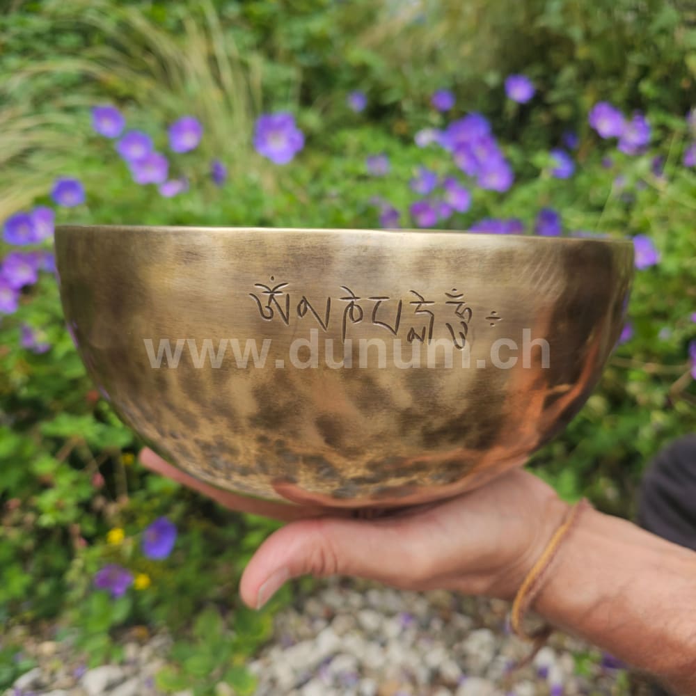 Vollmond-Klangschale aus Nepal | Ø 22 cm | G 432 Hz