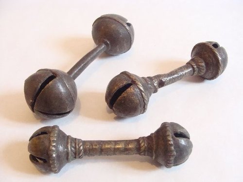 Traditionelle Kinderrassel | Dunum.ch