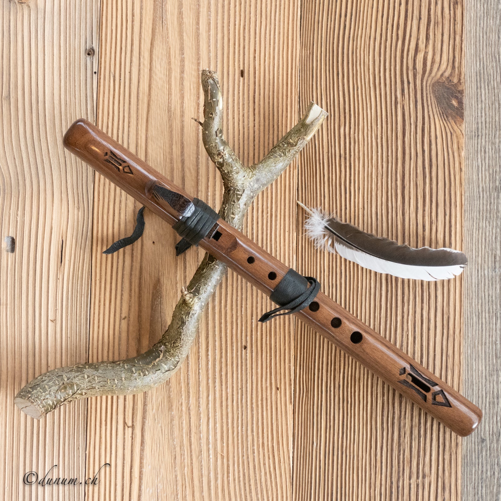 Kestrel F# | Blasinstrumente | Indianische Flöten | Dunum.ch