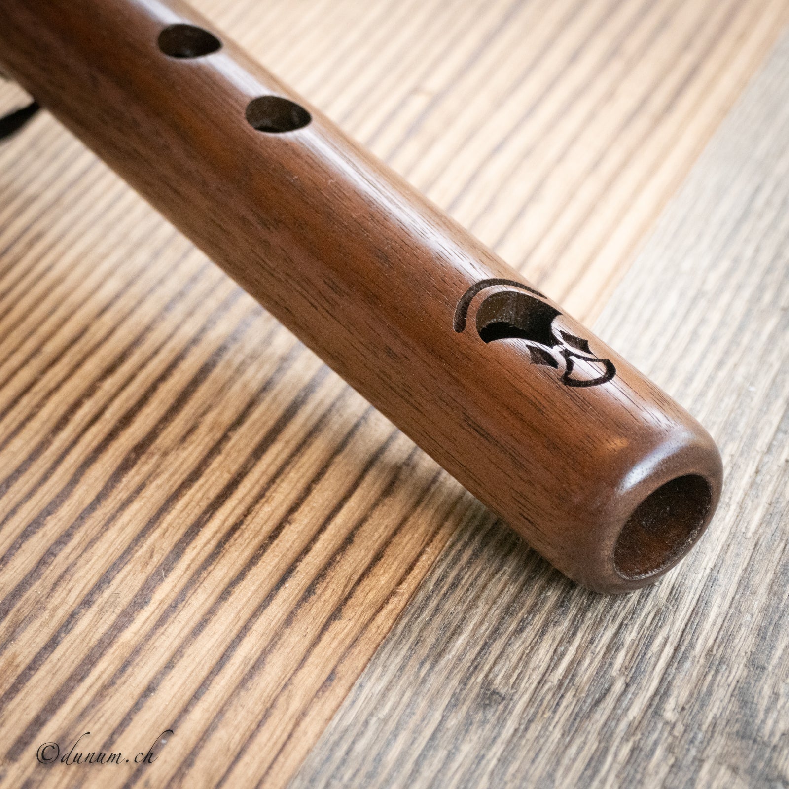Kestrel E | Blasinstrumente | Indianische Flöten | Dunum.ch