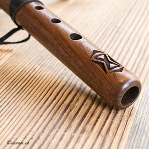 Kestrel D | Blasinstrumente | Indianische Flöten | Dunum.ch