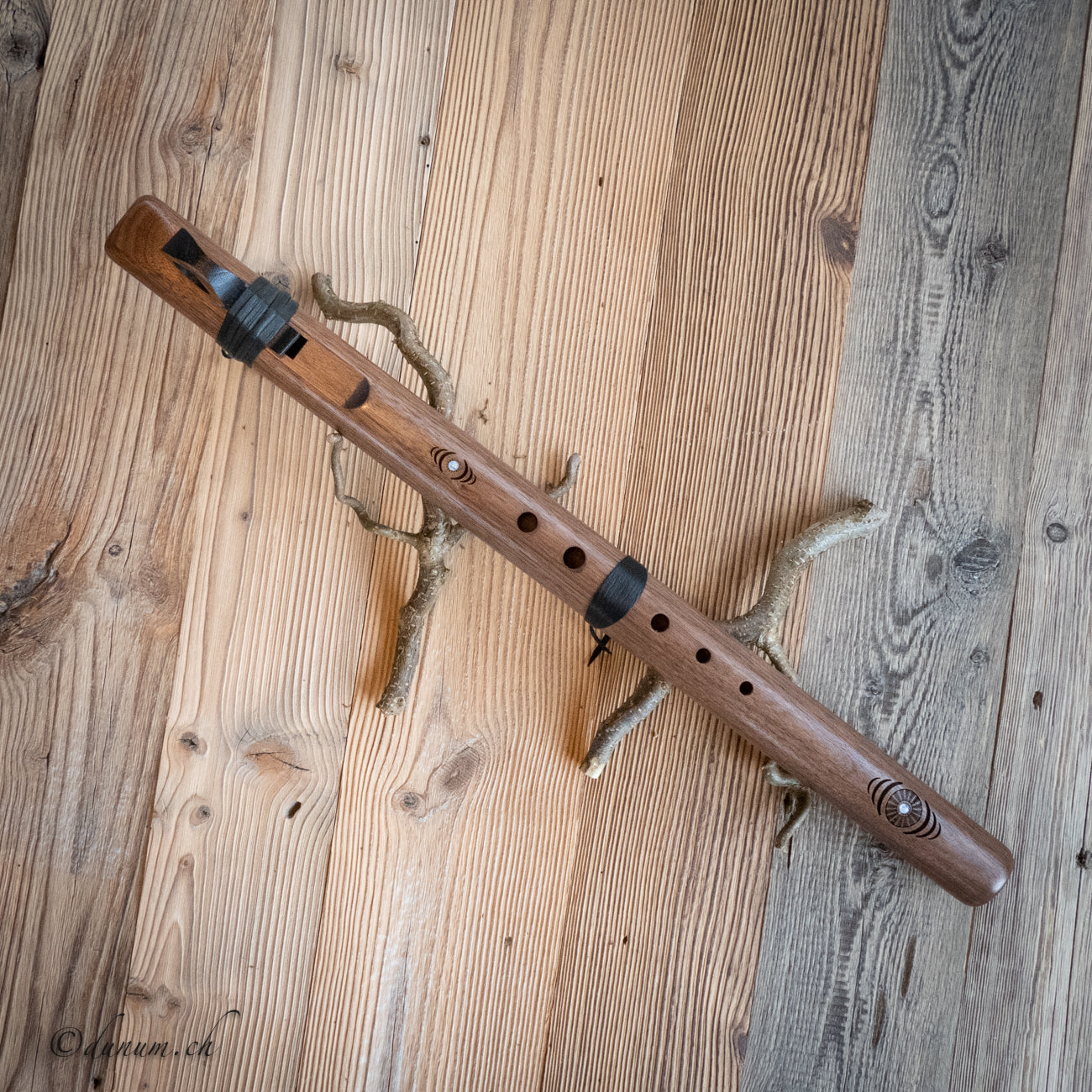 Erdton Flöte C | Blasinstrumente | Erdton & Chakra Flöten | Dunum.ch